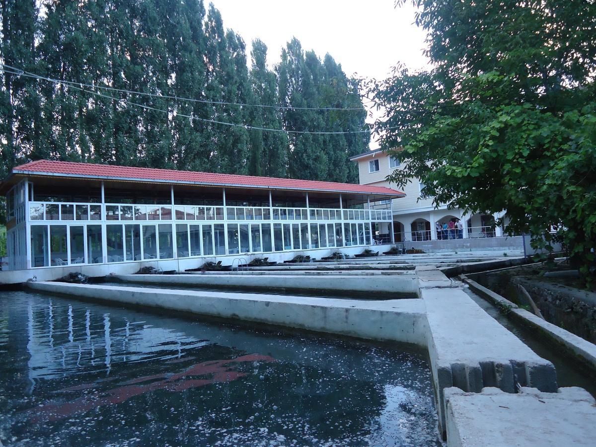 Alanlar Alabalik Ve Otel Ağlasun Zewnętrze zdjęcie